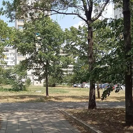 Апартамент Mila's *